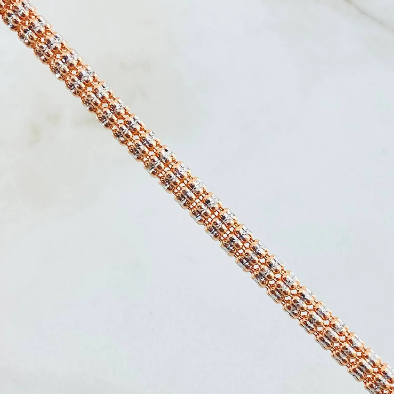 Dual Woven Mesh Chain