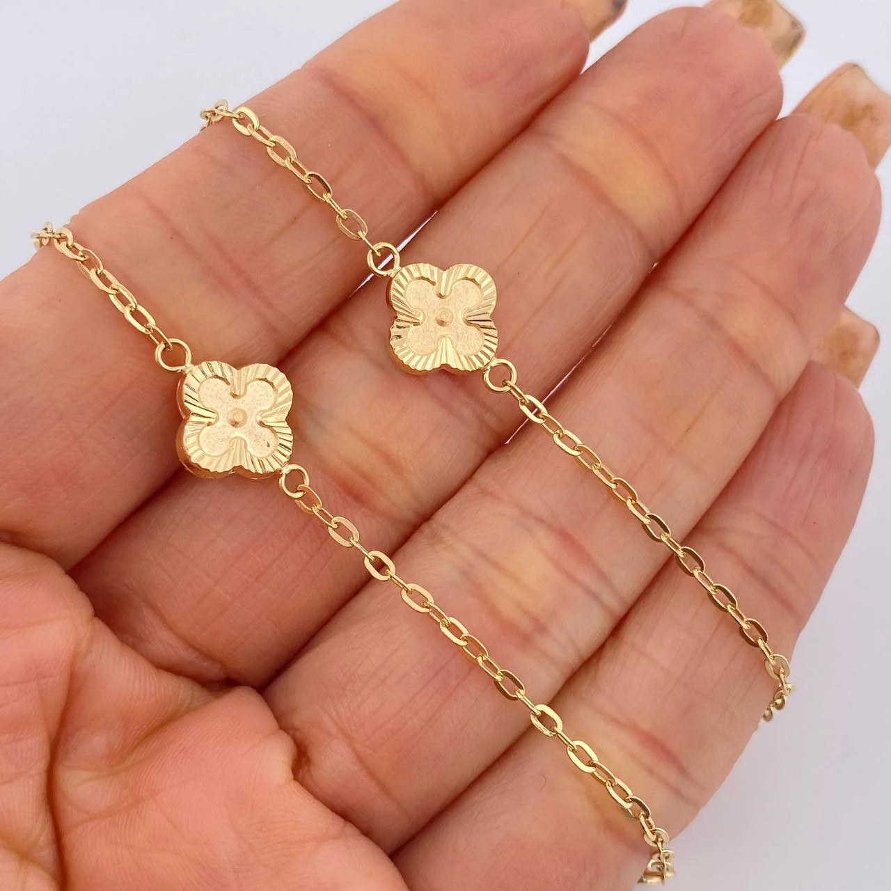 La Fortuna Dorada Sutil Necklace