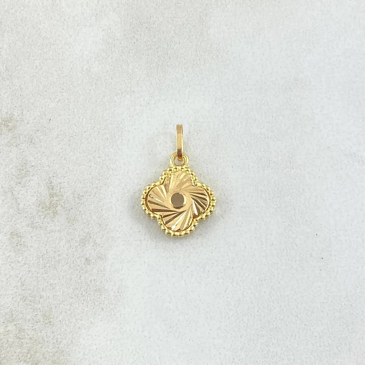 La Fortuna Dorada Pendant