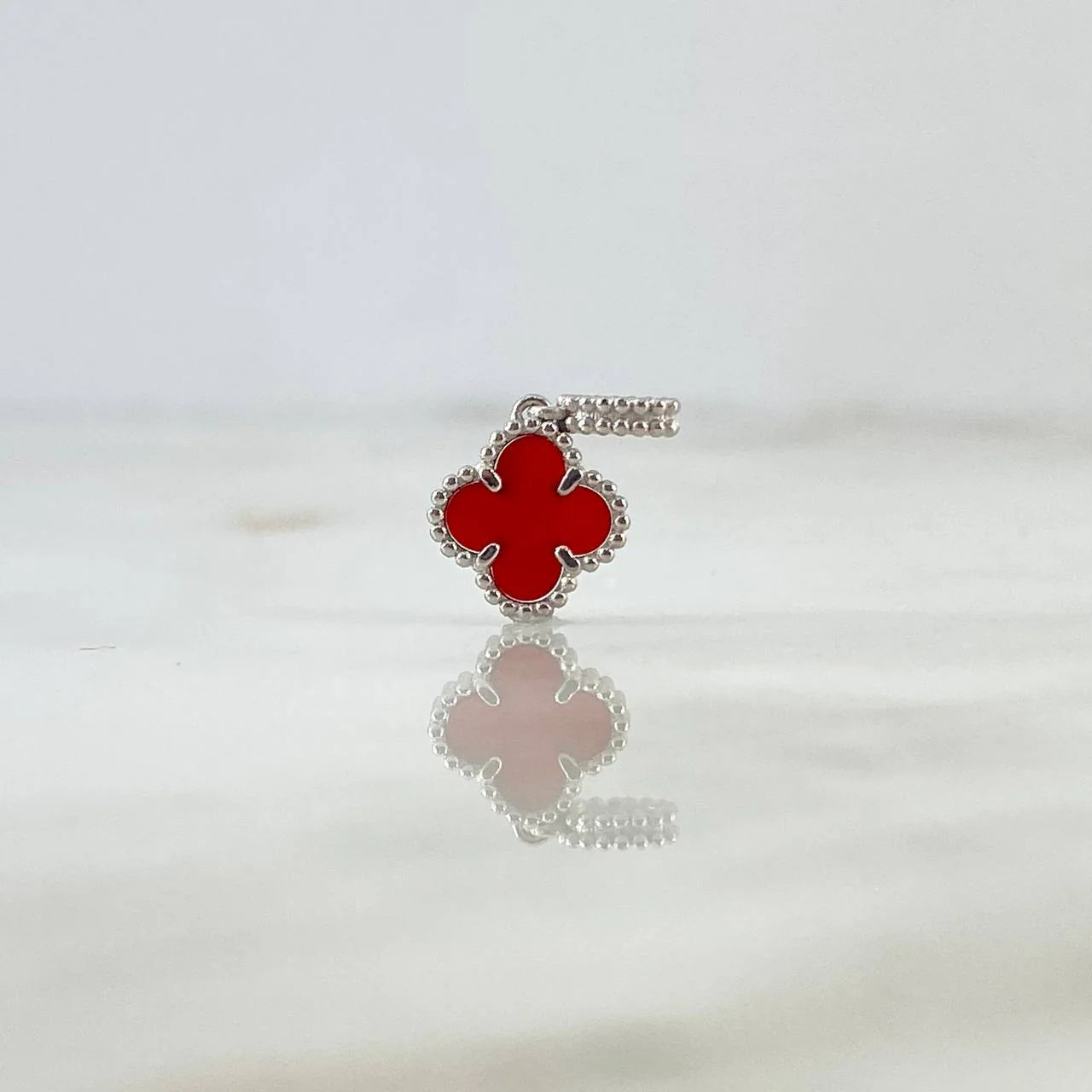 La Fortuna Escarlata Pendant