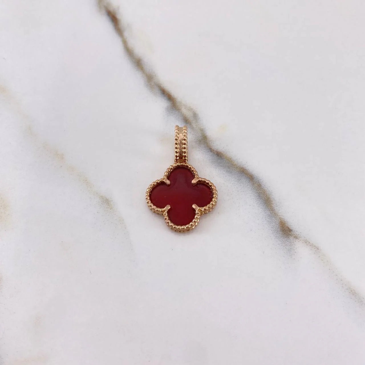 La Fortuna Escarlata Pendant