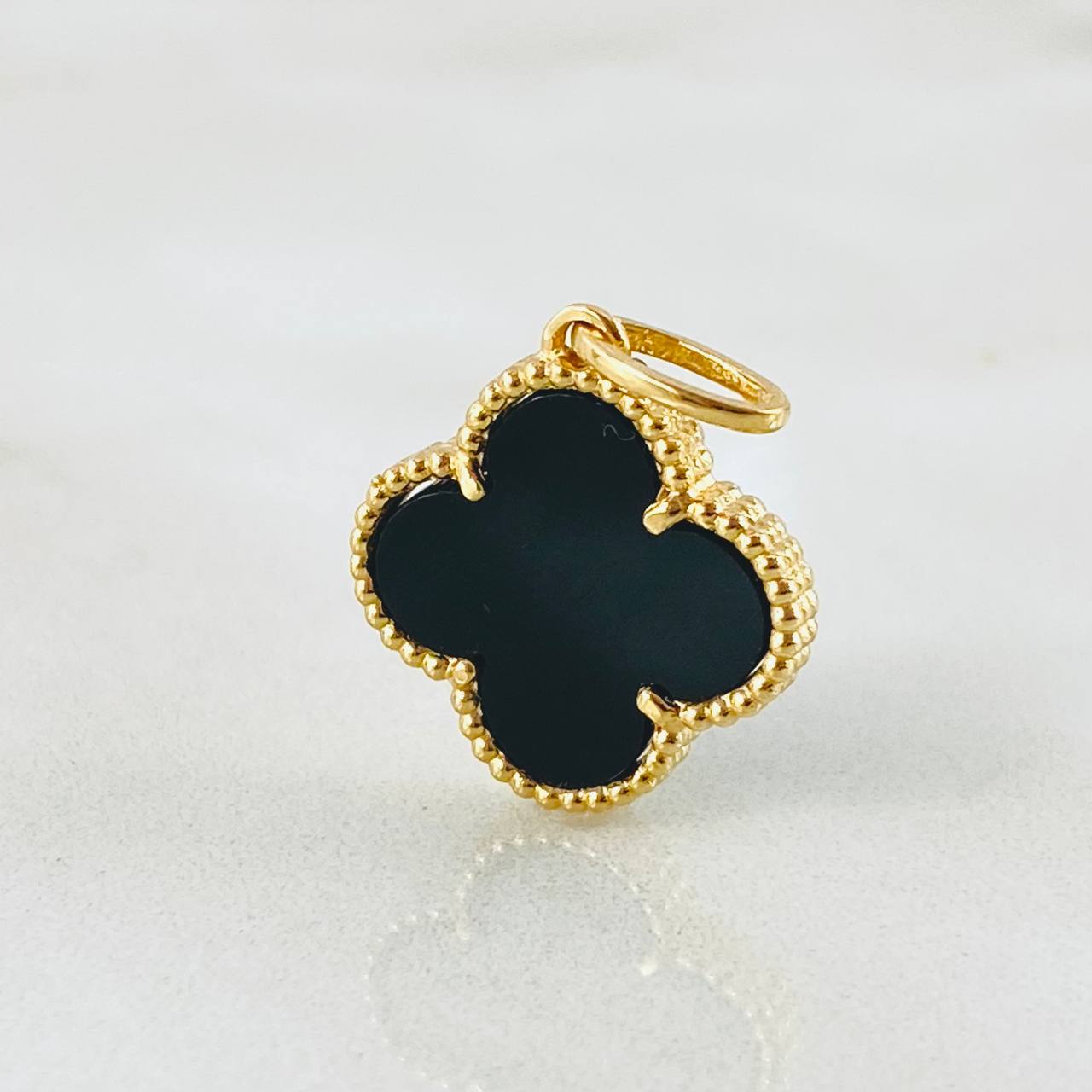 La Fortuna Medianoche Dorada Pendant