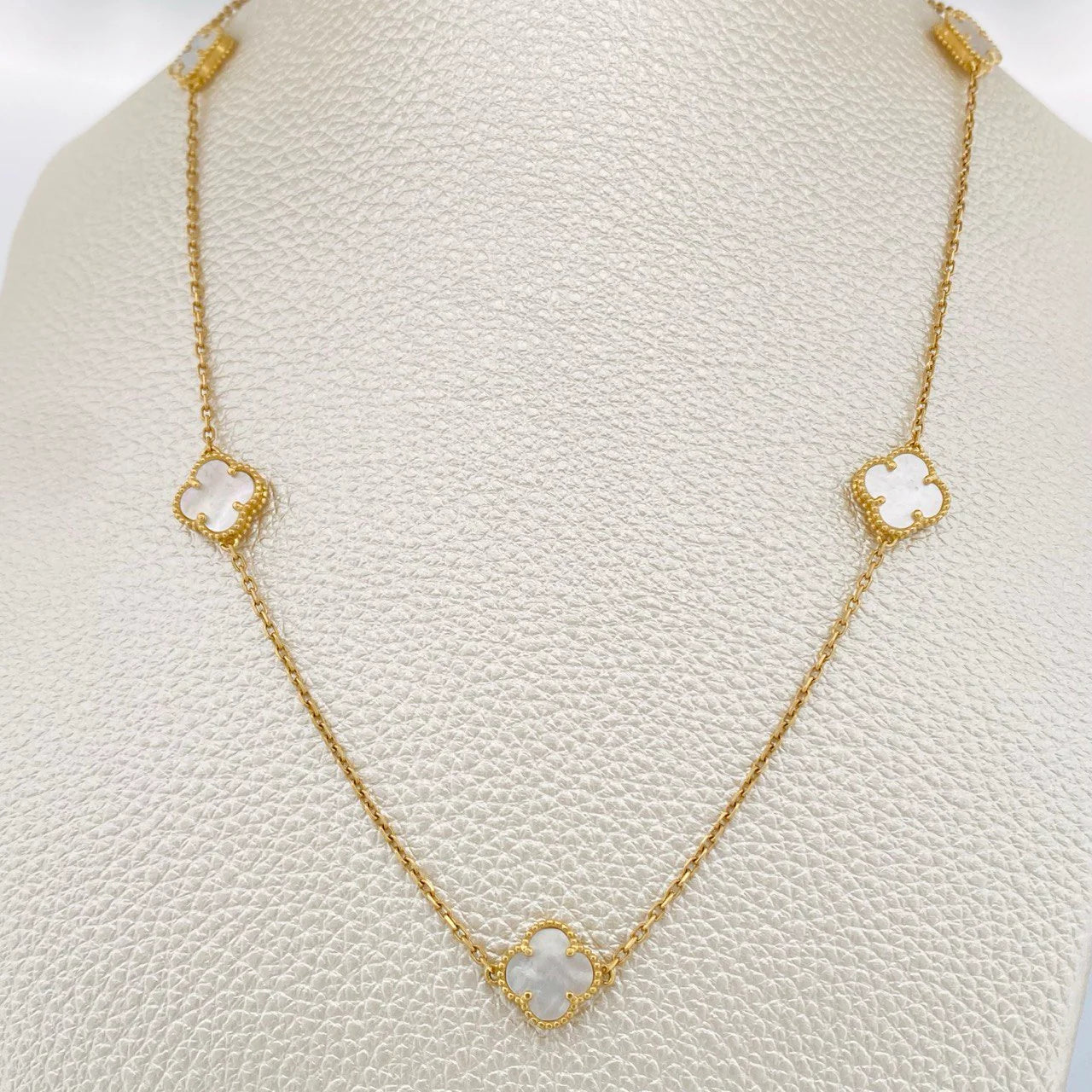 La Fortuna Nacarada Necklace