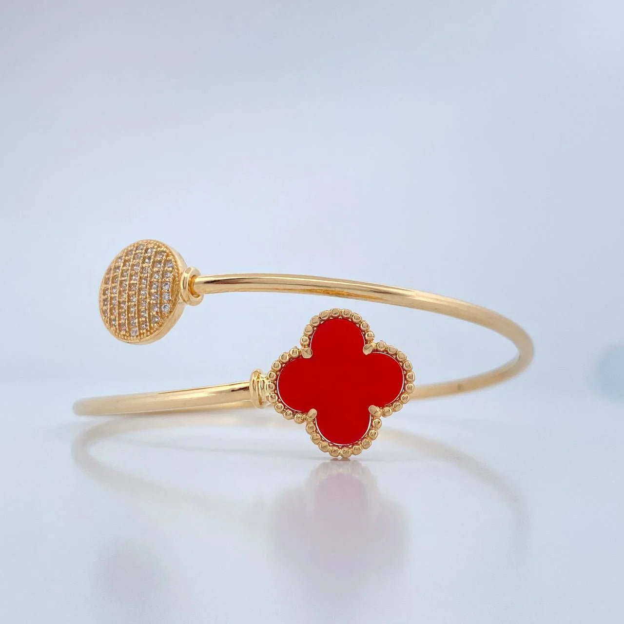 La Fortuna Roja Cuff
