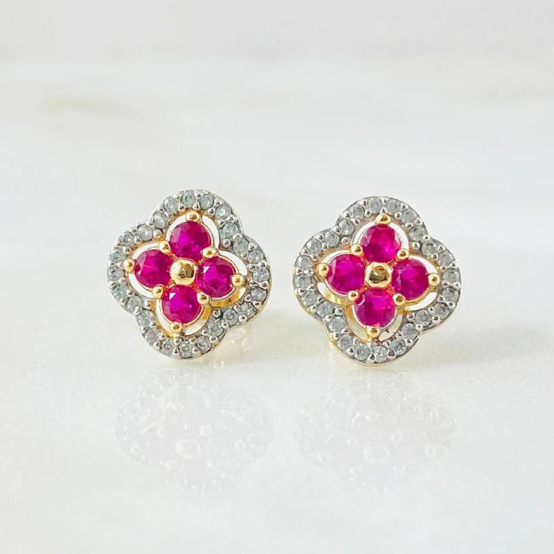 La Fortuna Rosada Studs