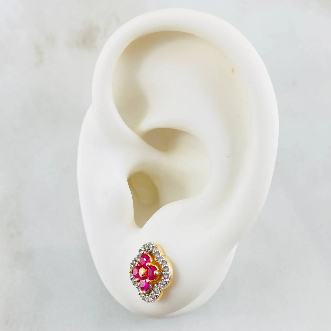 La Fortuna Rosada Studs