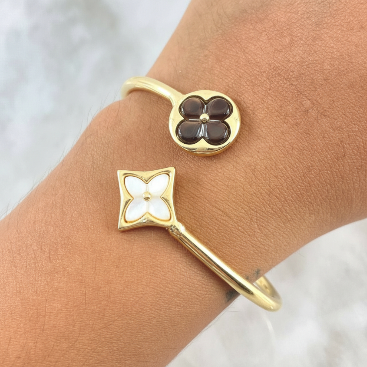 La Fortuna de Armonía Cuff