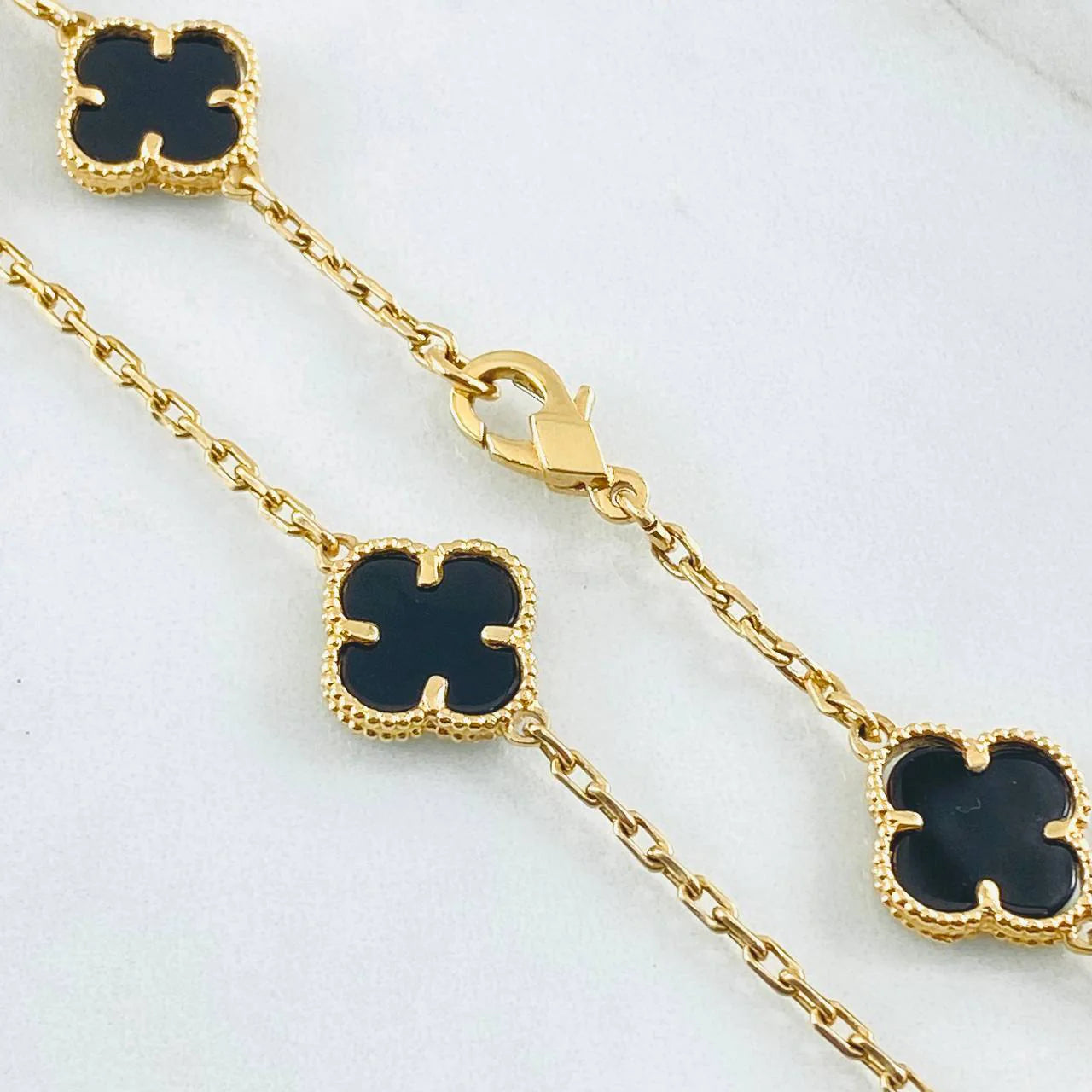 La Fortuna de Medianoche Necklace