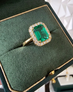 Made To Order: The Emerald Altessa Ring