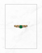 Cojín solitario con puente antiguo - esmeralda y diamante