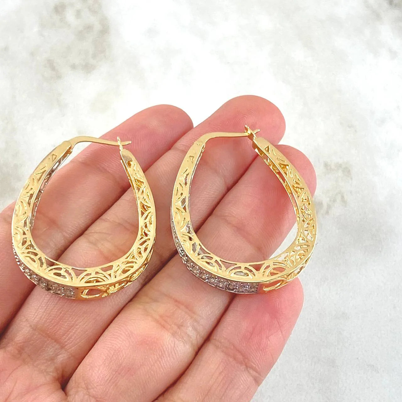 The Celestine Hoops