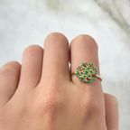 La bague Fleur d'Émeraude