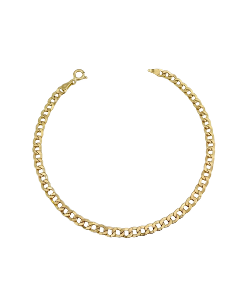 Close-up of Cuban curb link bracelet clasp and link detail in 18K gold | Gado Jewellers Fine Jewellery Mississauga