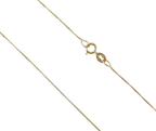 Close-up of Venetian box chain clasp and link detail in 18K gold | Gado Jewellers Mississauga Fine Jewellery 